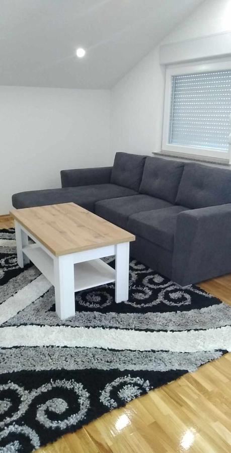 Apartments Tutto Bene ヤイツェ エクステリア 写真